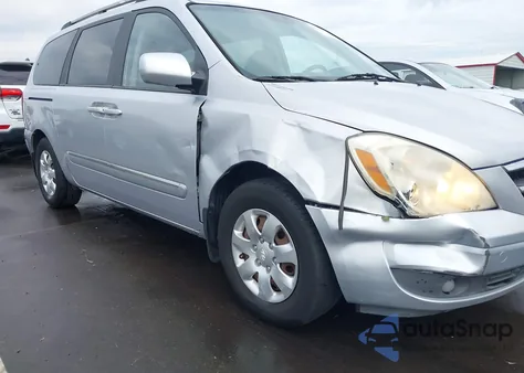 2008 Hyundai Entourage Gls/Limited z USA, uszkodzony, nr VIN KNDMC233786046752